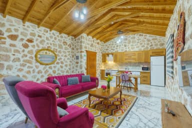 Villa Mercan Üzümlü Korunaklı Havuz 38