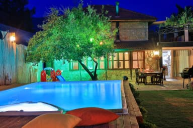 Villa Fırnaz Taş Evi Korunaklı Havuz 53
