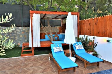 Villa Rayna Korunaklı Havuz 56