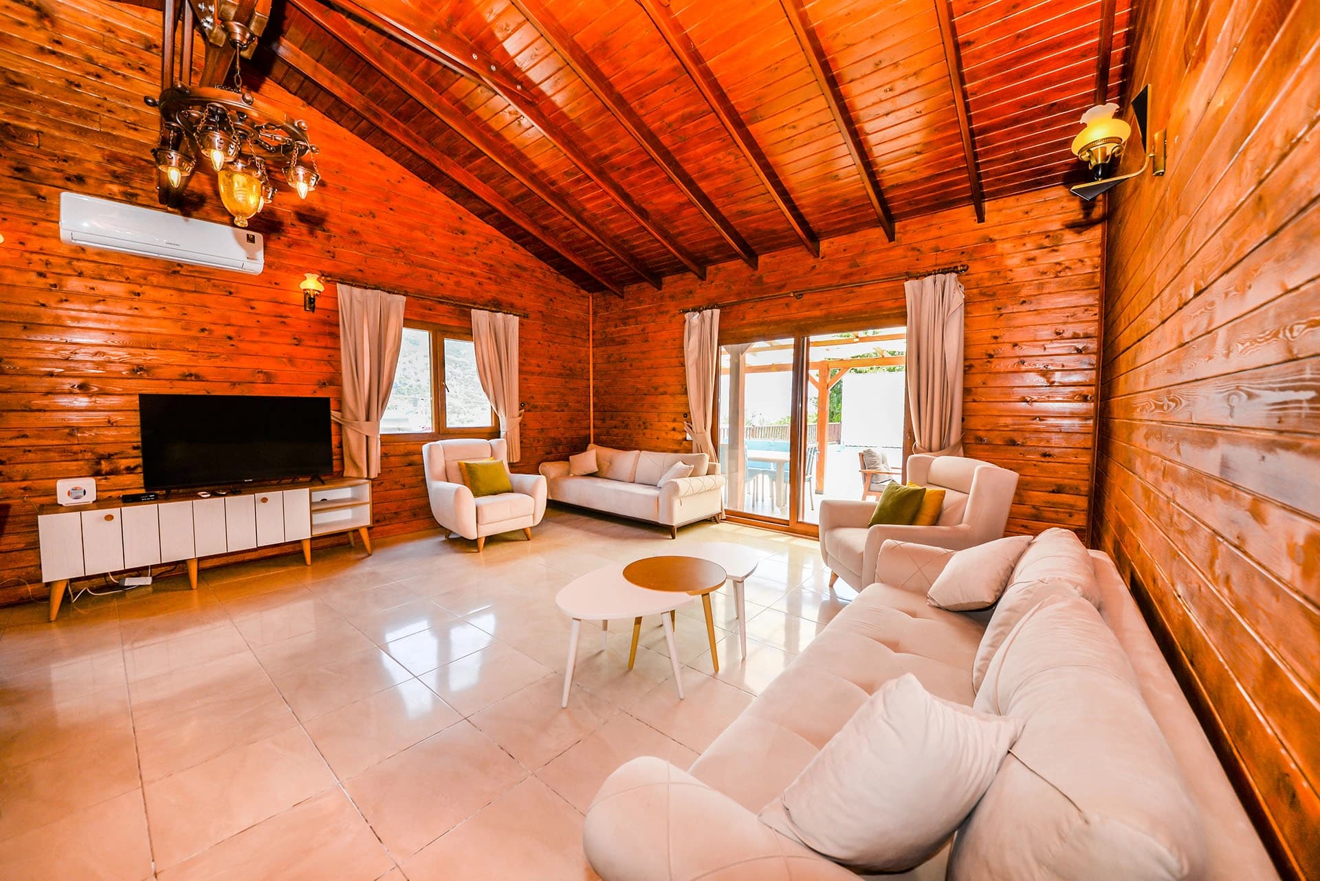 Villa Woodhouse Korunaklı Havuz 26