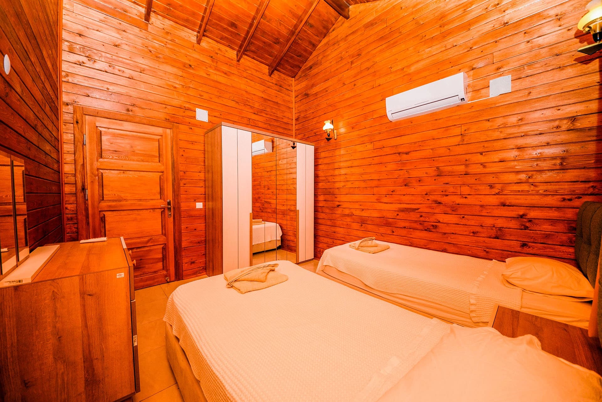 Villa Woodhouse Korunaklı Havuz 48