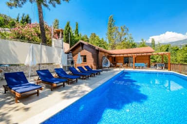 Villa Woodhouse Korunaklı Havuz 32