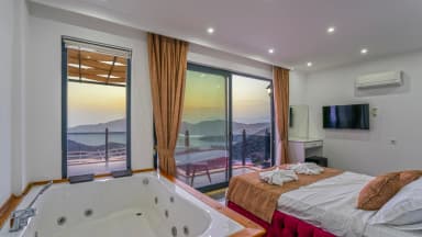 Villa Güneş 1 Korunaklı Havuz 62