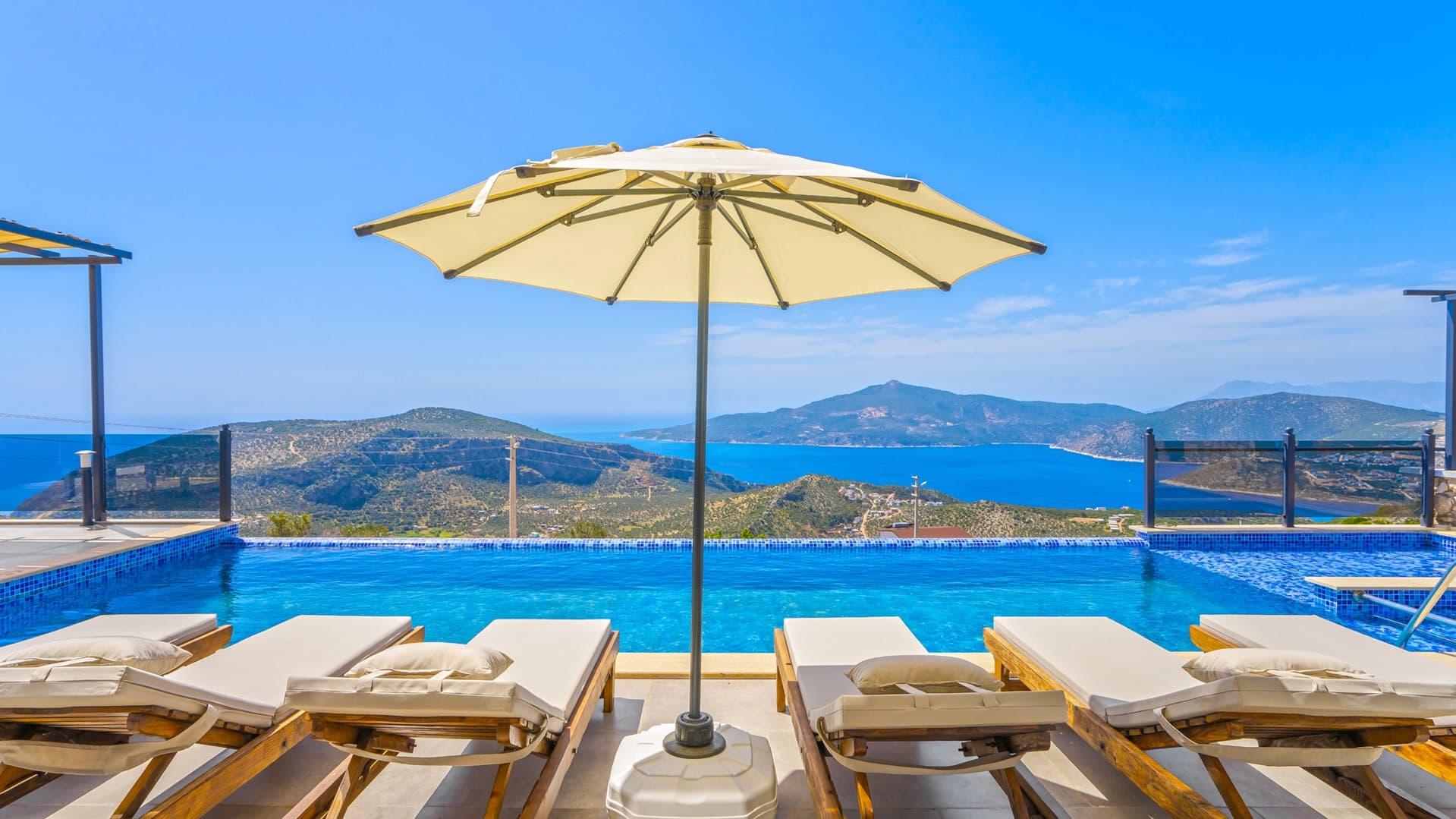 Villa Güneş 1 Korunaklı Havuz 24