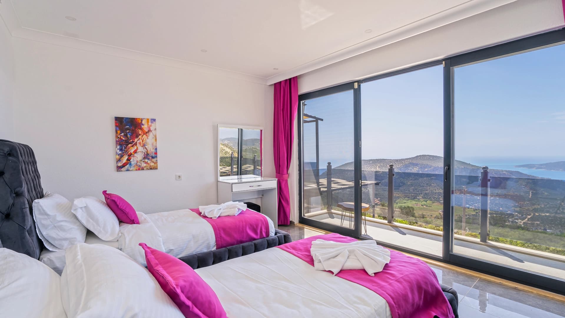 Villa Güneş 1 Korunaklı Havuz 56