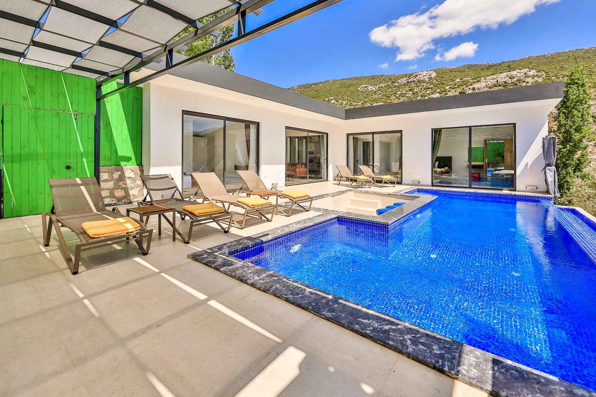 Villa Suvari Vier İslamlar 27