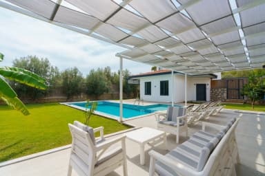 Villa Sazak Duo Korunaklı Havuz 46