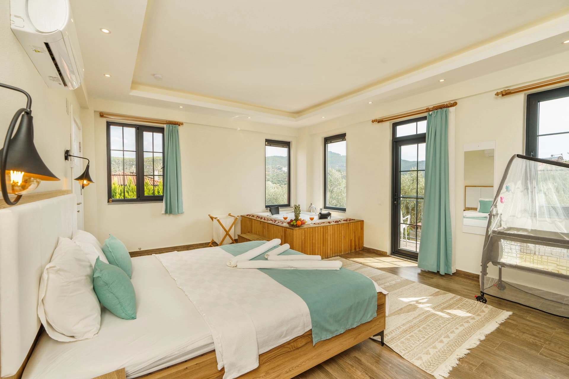 Villa Sazak Duo Korunaklı Havuz 96