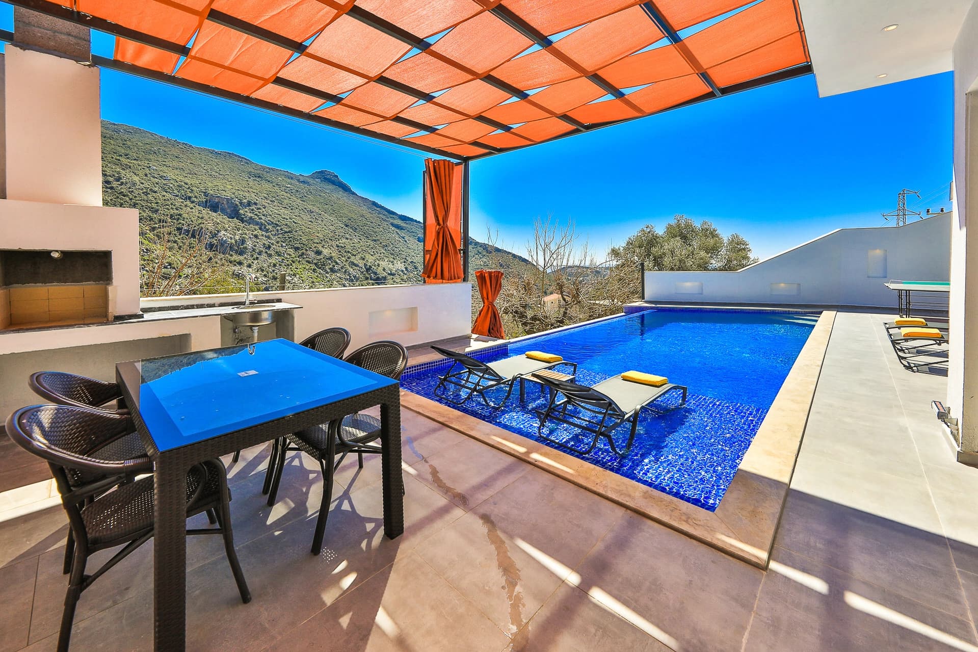 Villa Suvari Trio Korunaklı Havuz 48