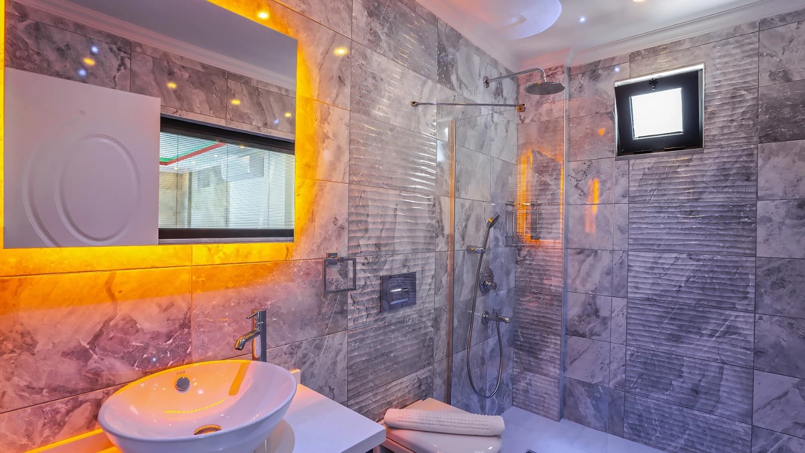 Villa Deniz Işığı Korunaklı Havuz 36