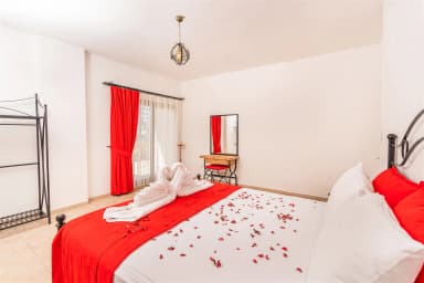 Villa Orion Korunaklı Havuz 82