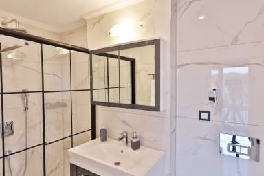 Villa Taylı 2 Korunaklı Havuz 46