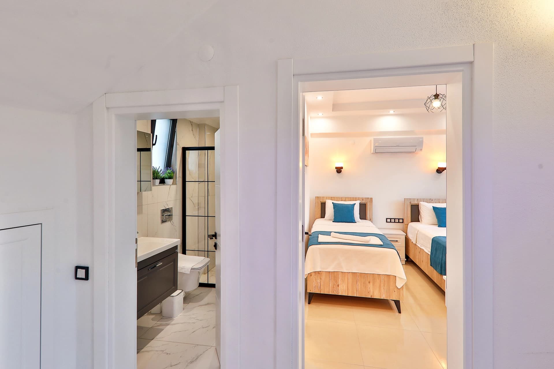 Villa Taylı 2 Korunaklı Havuz 74