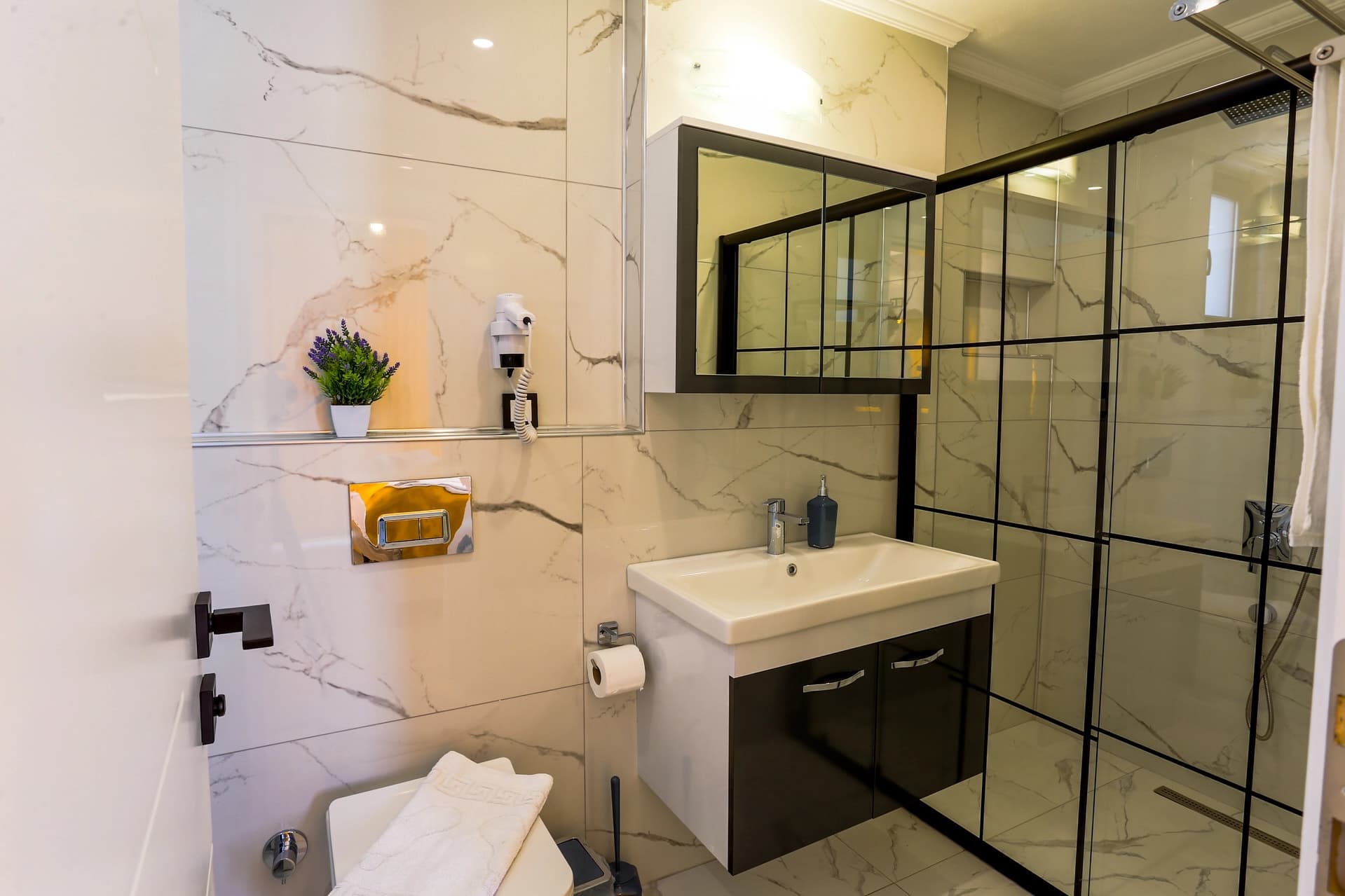 Villa Taylı 1 Korunaklı Havuz 46