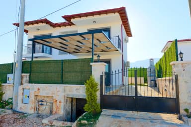 Villa Taylı 1 Korunaklı Havuz 86