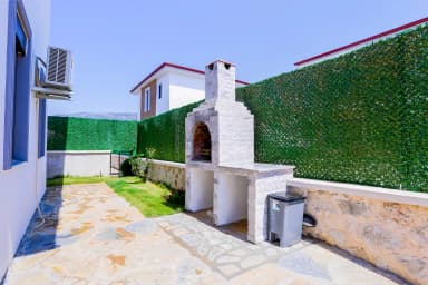 Villa Taylı 1 Korunaklı Havuz 72