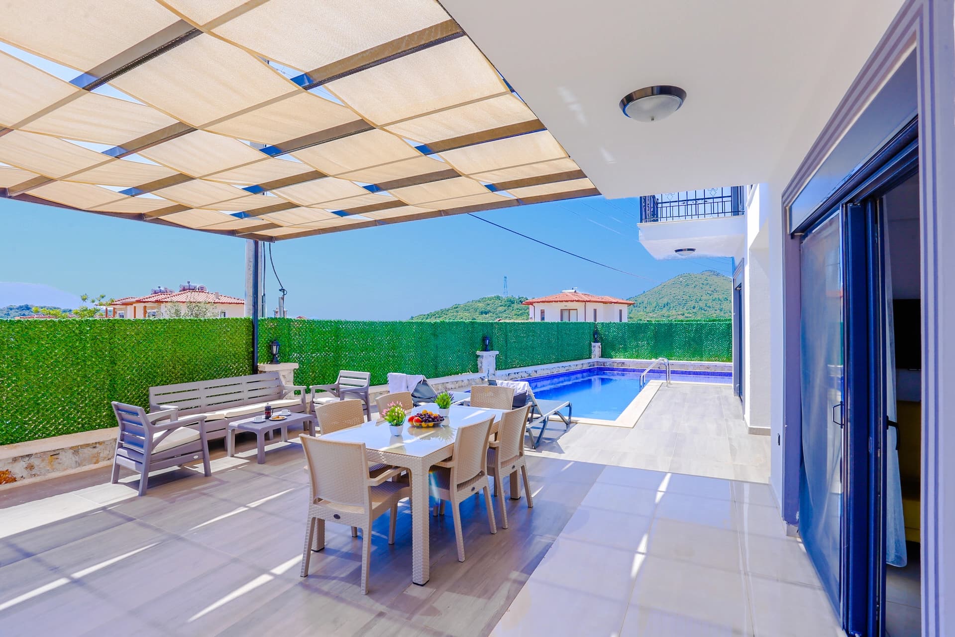 Villa Taylı 1 Korunaklı Havuz 58