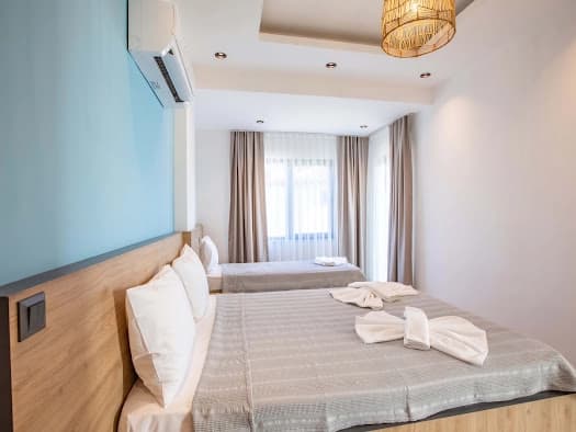 Villa Çağdaş 2 Korunaklı Havuz 75