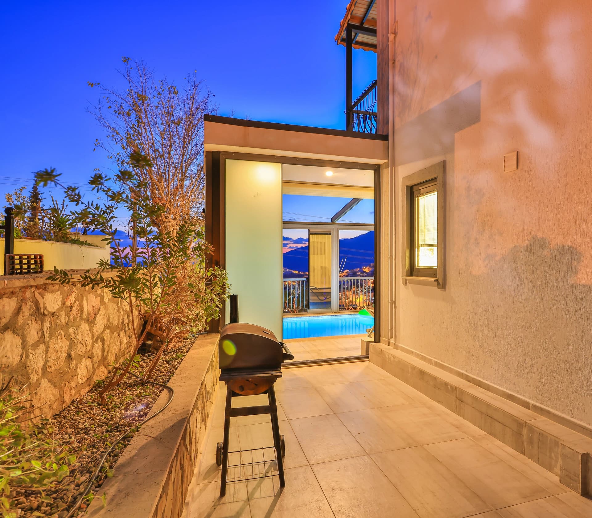 Villa Mavi Isıtmalı Havuz 97