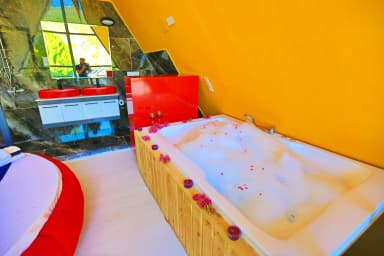 Villa Piero Korunaklı Havuz 64