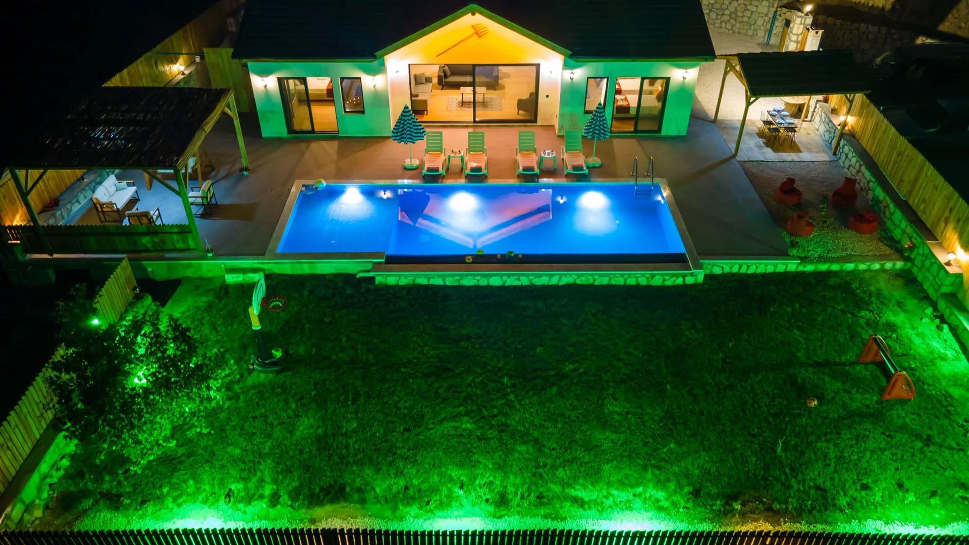 Villa Buğlem Sarıbelen Korunaklı Havuz 33