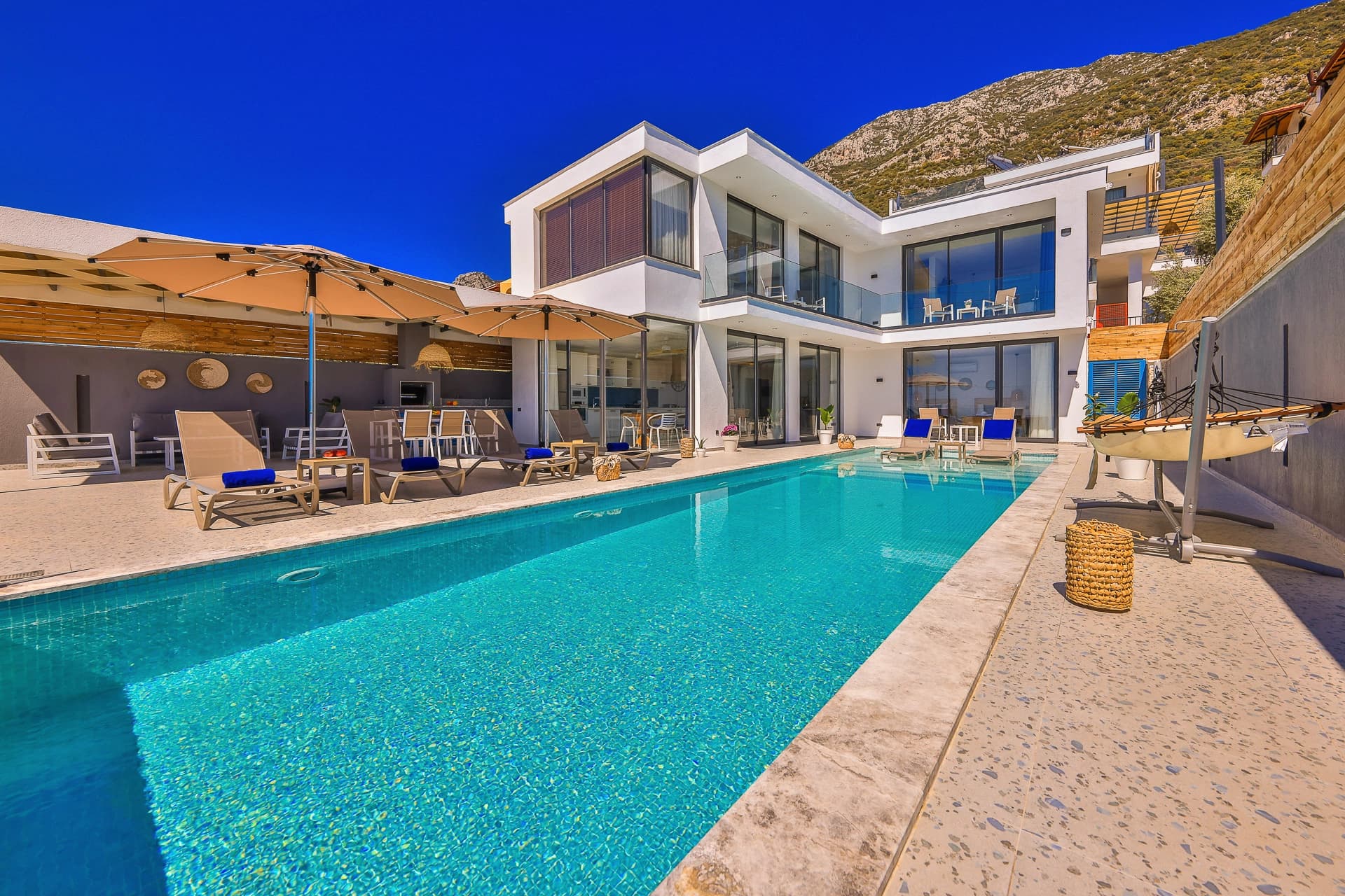 Villa Mare Mare Korunaklı Havuz 32