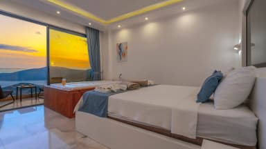 Villa Royal Korunaklı Havuz 94