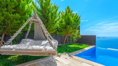 Villa Royal Korunaklı Havuz 56