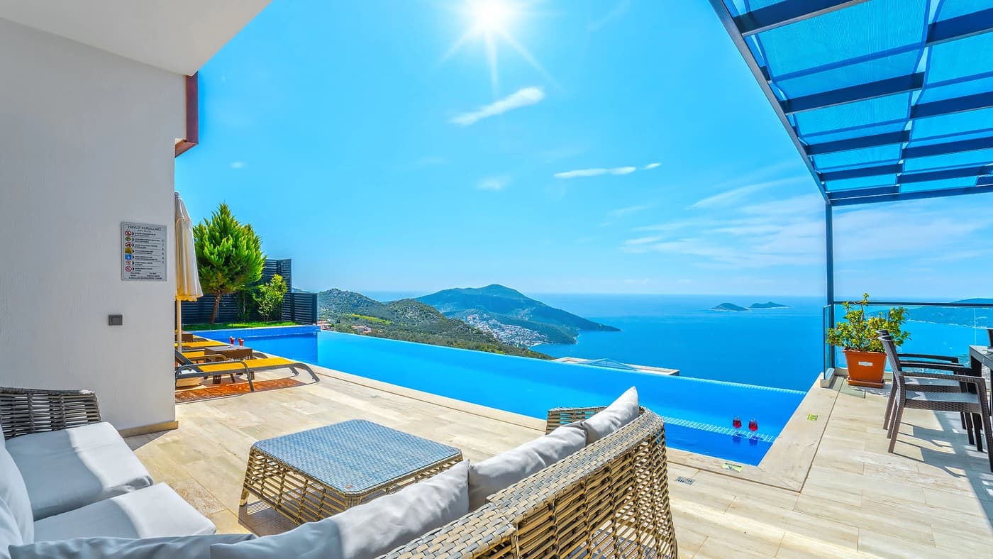 Villa Royal Korunaklı Havuz 70