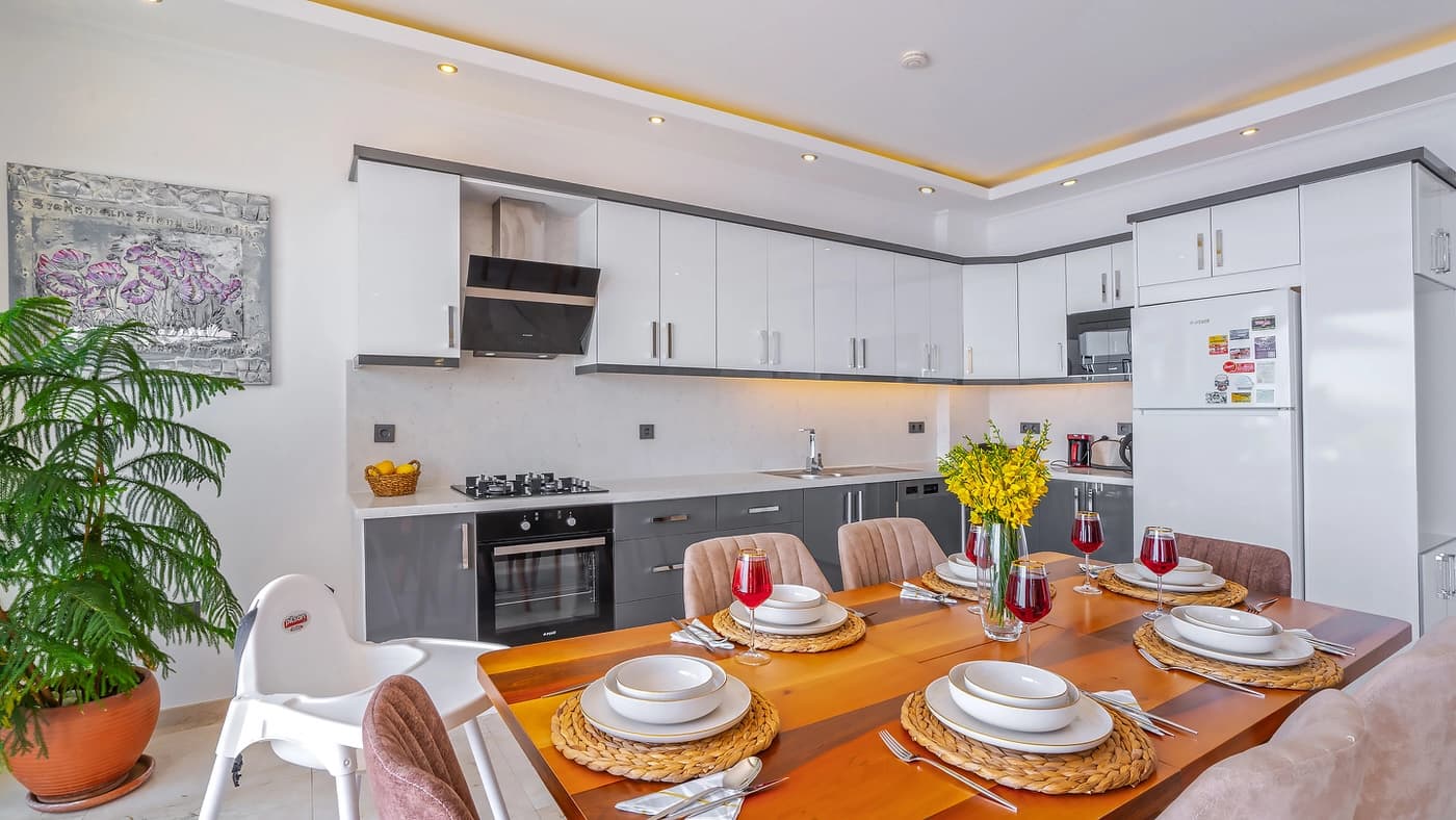 Villa Royal Korunaklı Havuz 44