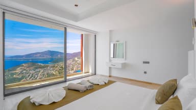 Villa Royal Korunaklı Havuz 24