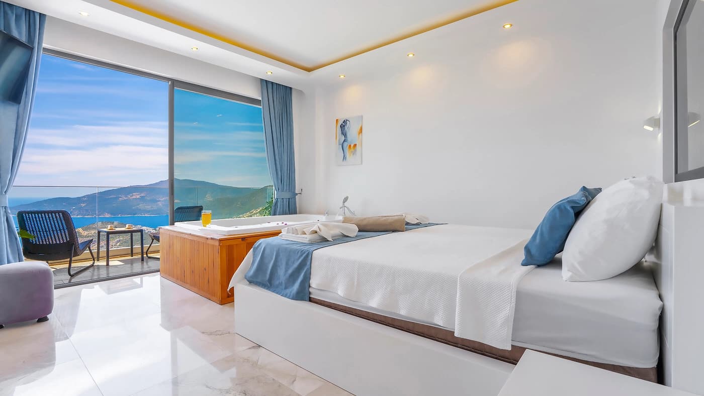 Villa Royal Korunaklı Havuz 66