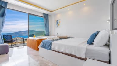 Villa Royal Korunaklı Havuz 66