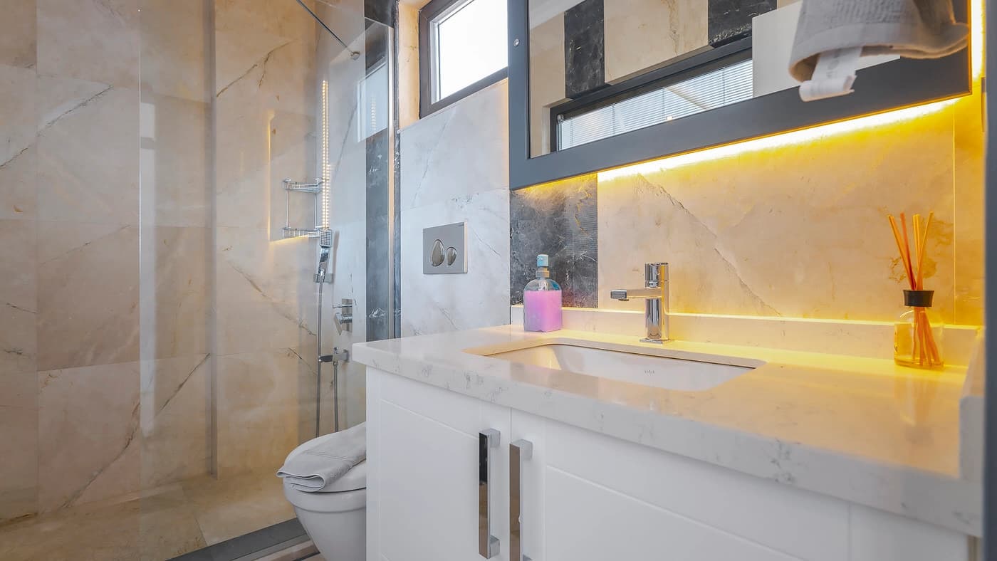 Villa Royal Korunaklı Havuz 18