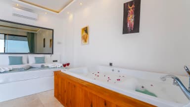 Villa Rima Korunaklı Havuz 57