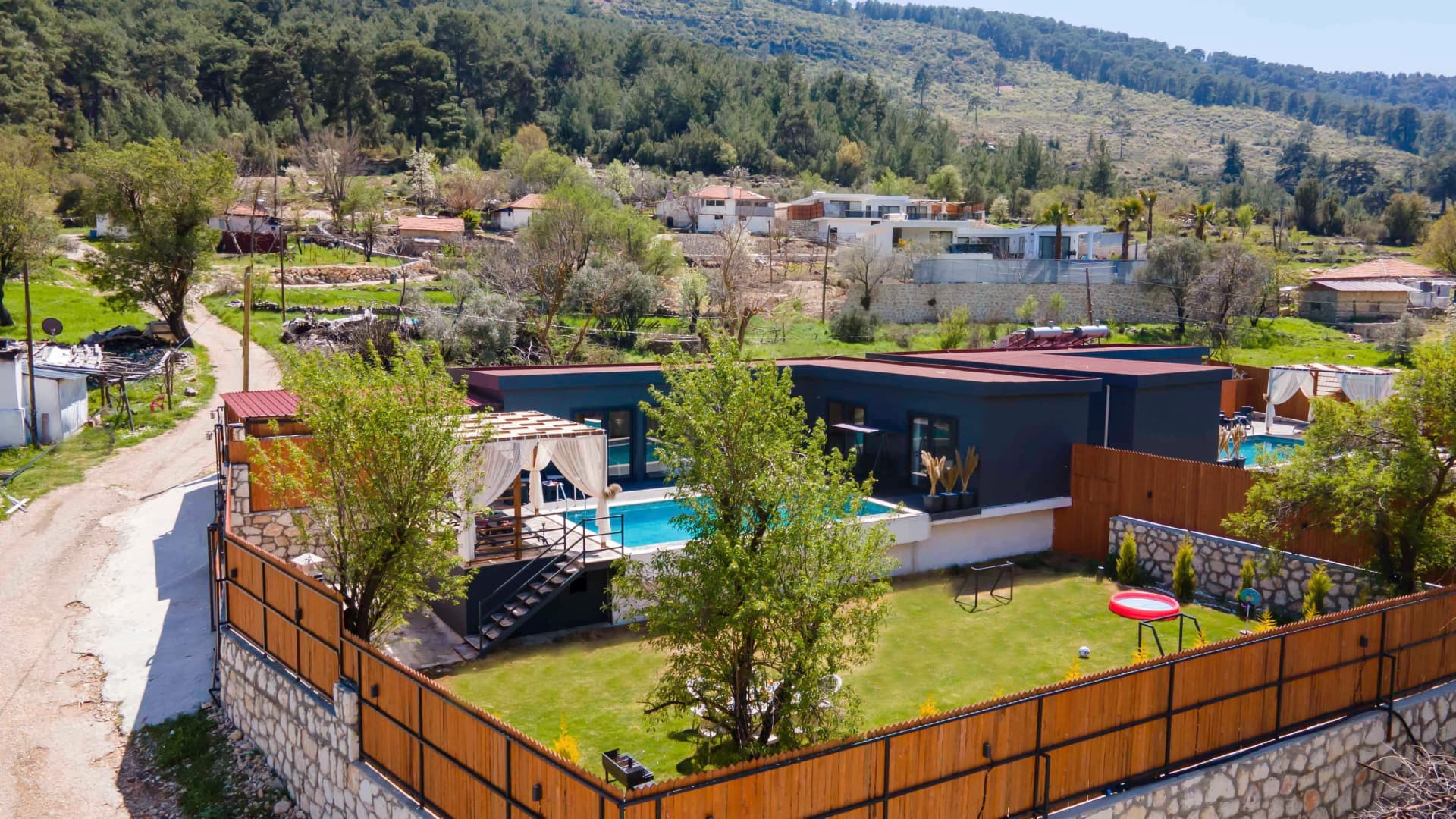Villa Zemra Korunaklı Havuz 22