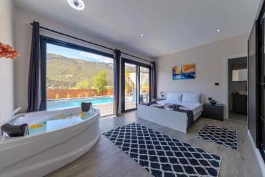 Villa Zemra Korunaklı Havuz 16