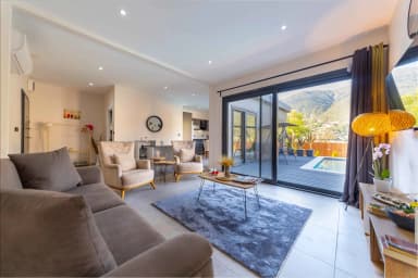 Villa Zemra Korunaklı Havuz 64