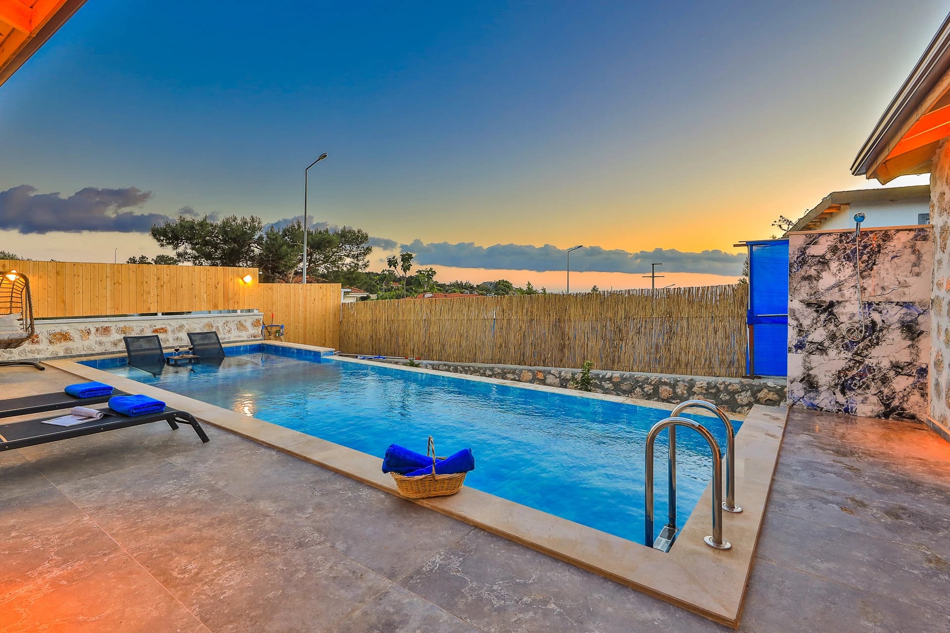 Villa Flower Blue Korunaklı Havuz 62