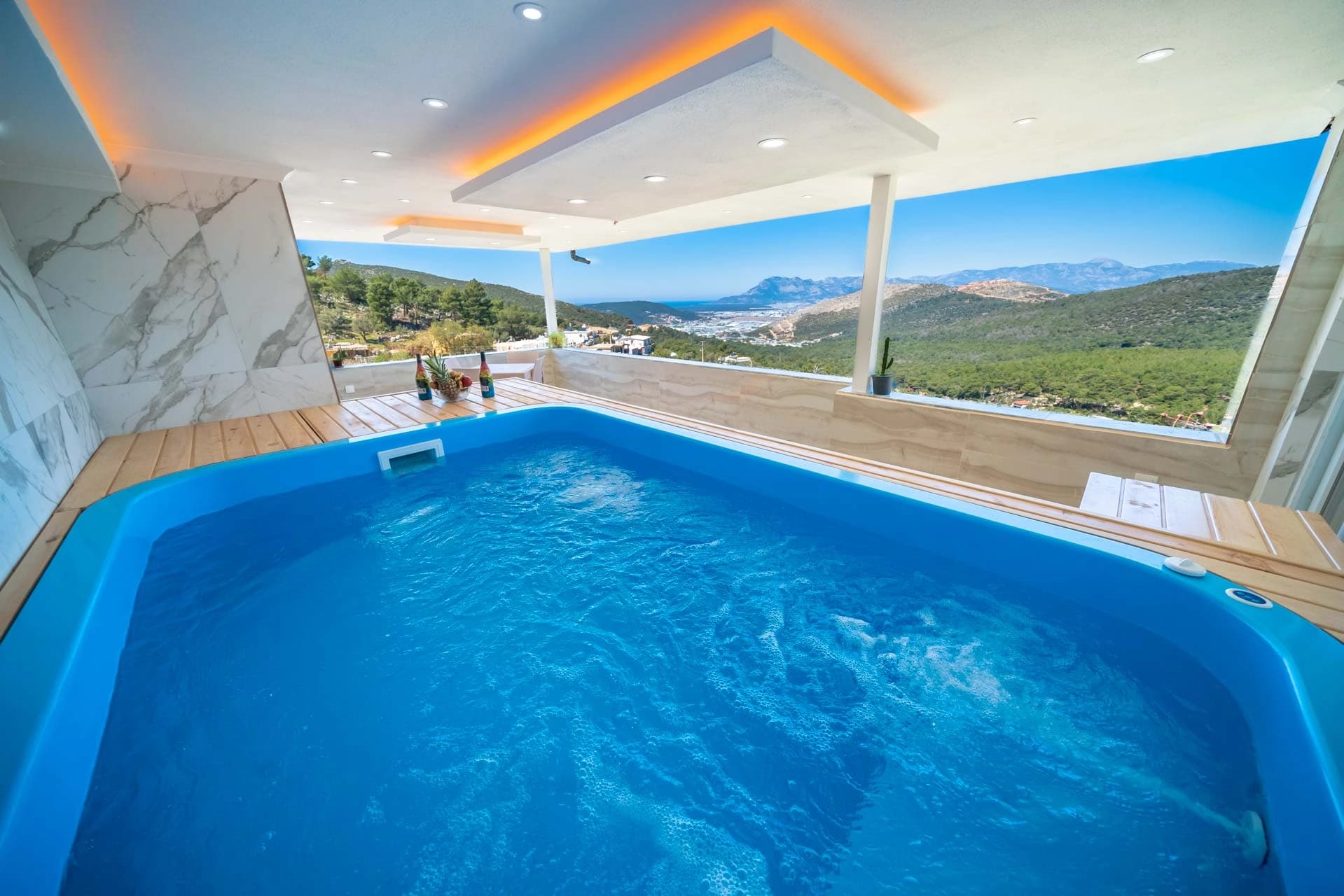 Suit Diana Korunaklı Havuz 27