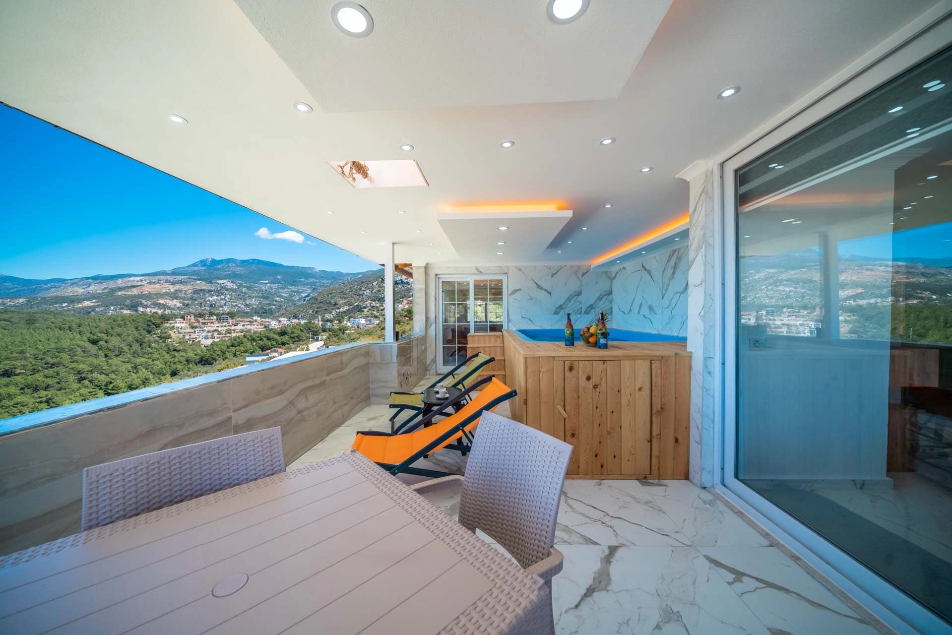 Suit Diana Korunaklı Havuz 55