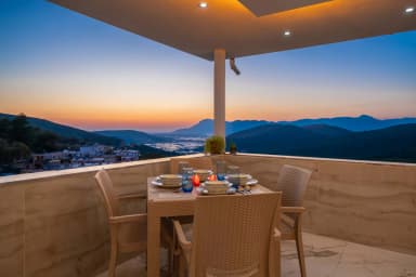 Suit Diana Korunaklı Havuz 63