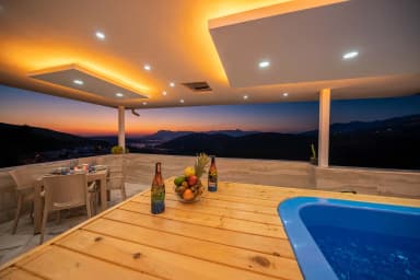 Suit Diana Korunaklı Havuz 57