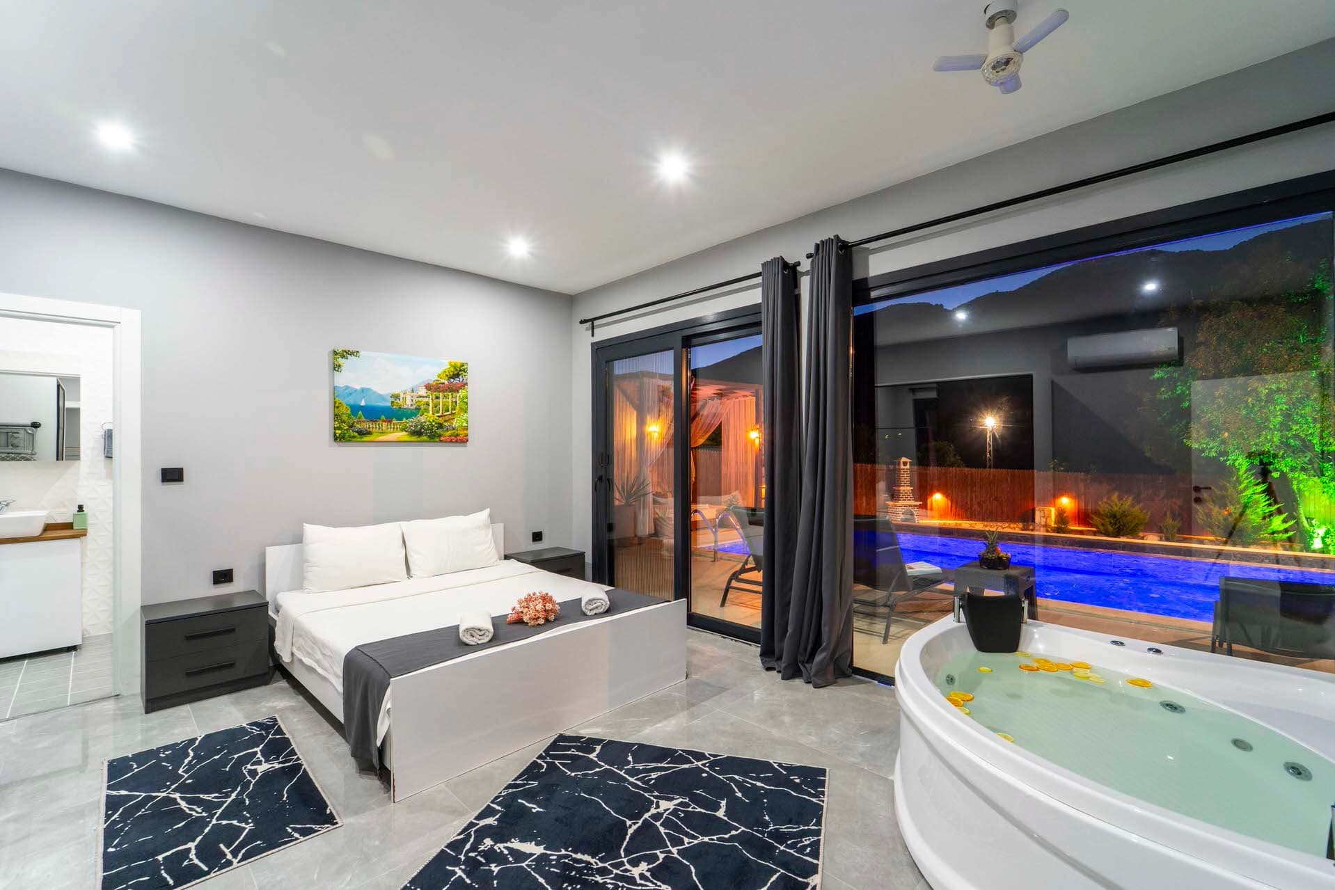 Villa Loçka Korunaklı Havuz 44