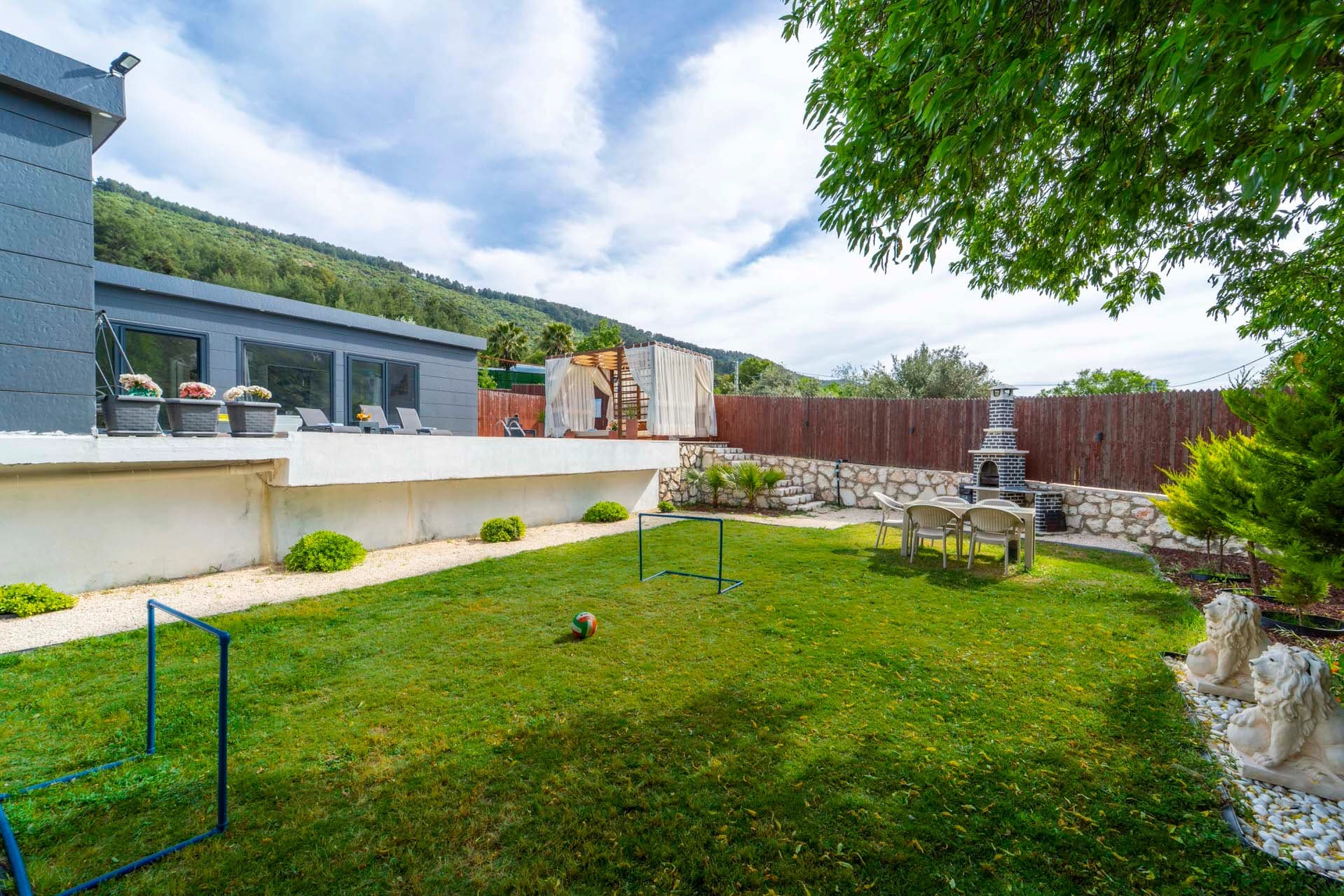 Villa Loçka Sarıbelen 77