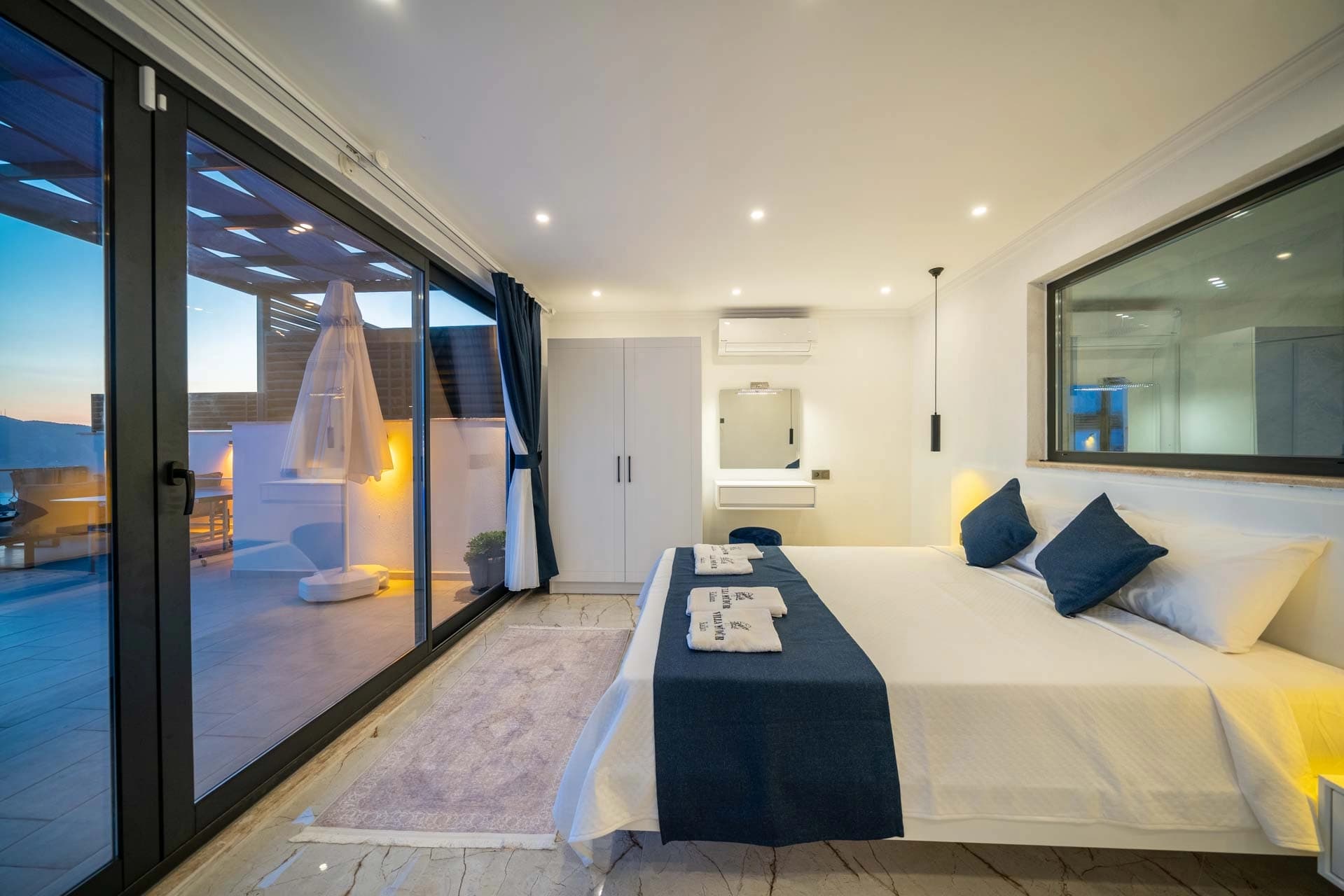 Villa Müdür Kördere Korunaklı Havuz 10