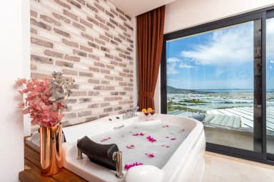 Villa Talya Yeşilköy Korunaklı Havuz 53