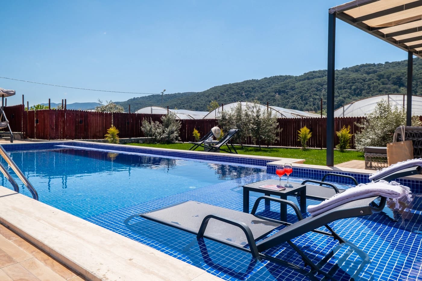 Villa Başak Sarıbelen Korunaklı Havuz 94