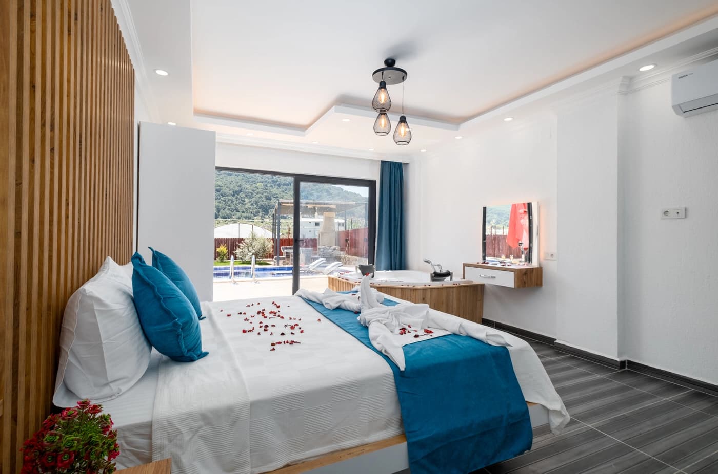 Villa Başak Sarıbelen Korunaklı Havuz 20