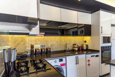 Villa Eylül Bezirgan Korunaklı Havuz 81